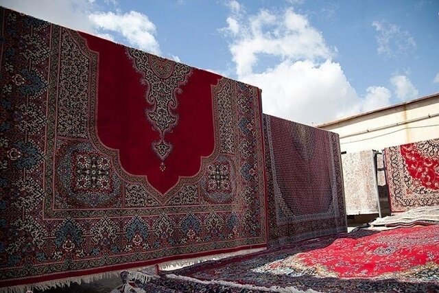 مزایای پهن کردن فرش روی پشت بام